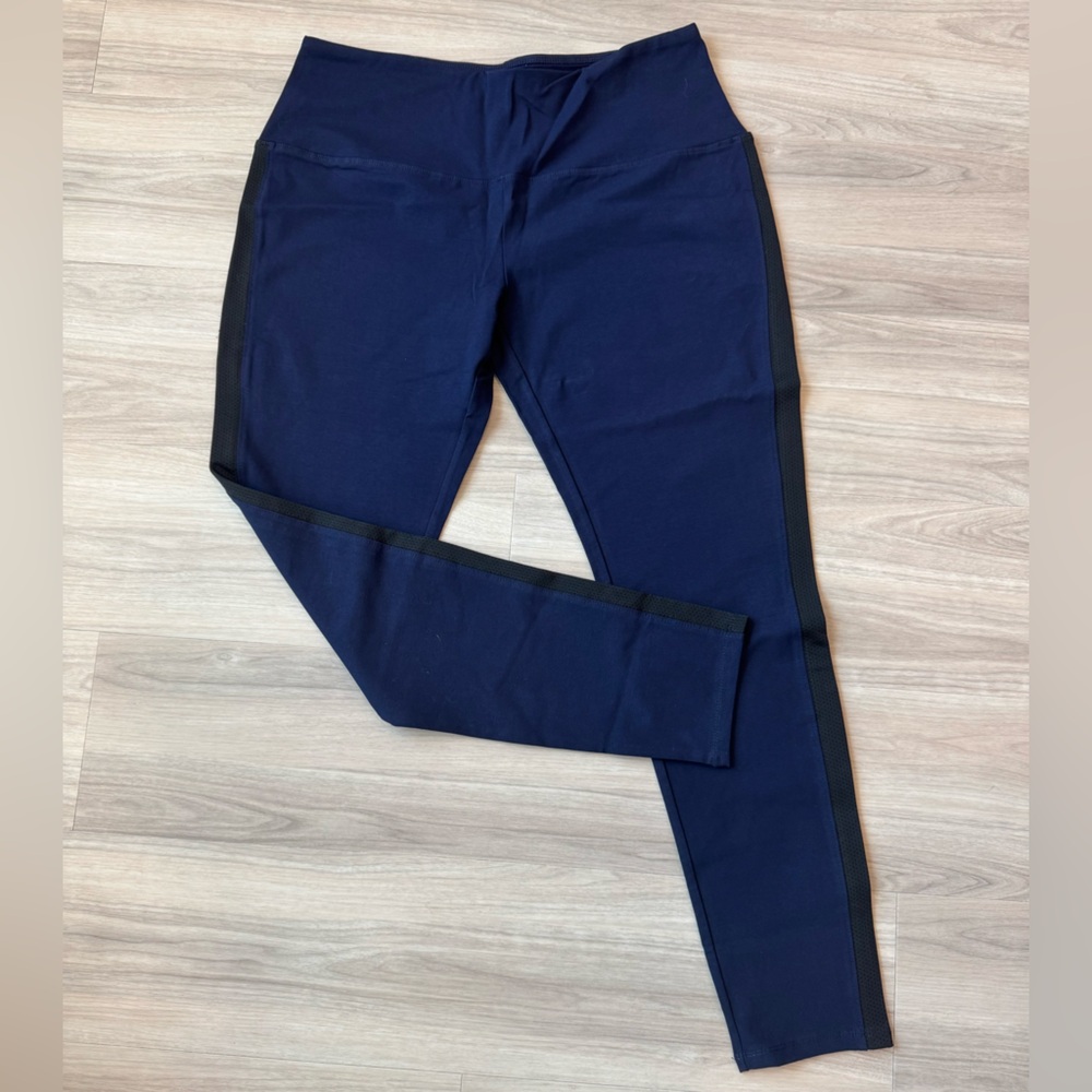 Ruby Ribbon Fast Track Leggings - Picture 2 of 6